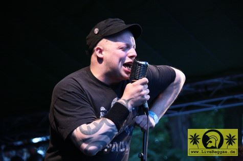 The Skatoons (D) 12. This Is Ska Festival - Wasserburg, Rosslau 27. Juni 2008 (3).JPG